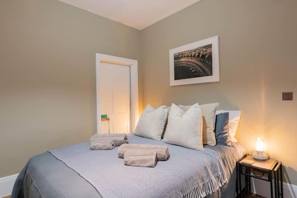 Stunning Boutique Flat In Central Location - Beatrice Bath Exterior foto
